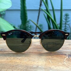 Ray-Ban Clubmaster Women’s Tortoise Sunglasses